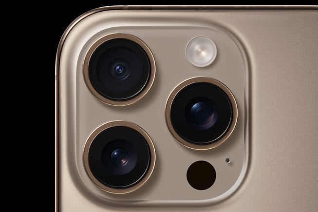 Apple iPhone 16 Pro Max 256GB — rear-camera close-up