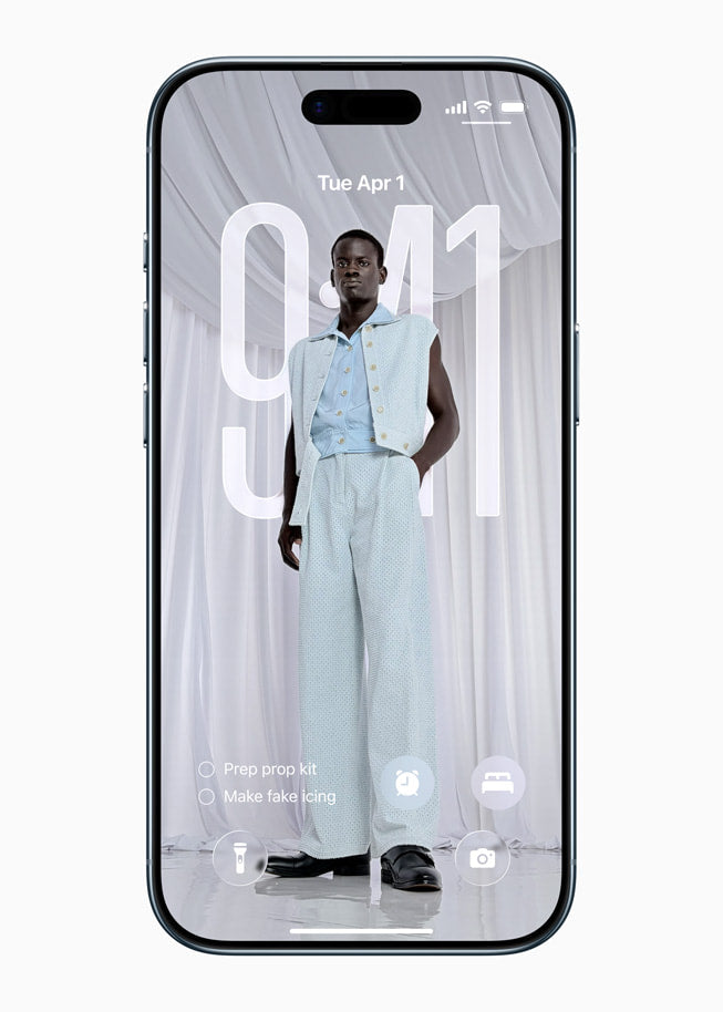 Apple iPhone Air 512GB — front display view